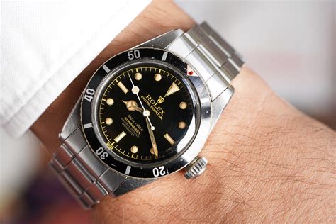 rolex sub james bond|rolex submariner 6538 big crown.